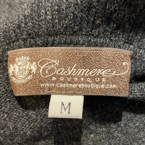 Cashmere Boutique Women’s Ruffled Long Front Open Cardigan in Pure Cashmere Med - Picture 8 of 8